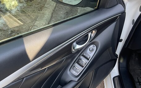 Infiniti Q50 I рестайлинг, 2014 год, 1 355 000 рублей, 16 фотография