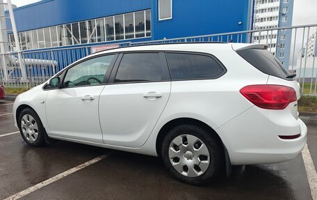 Opel Astra J, 2011 год, 615 000 рублей, 4 фотография