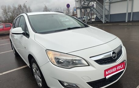Opel Astra J, 2011 год, 615 000 рублей, 7 фотография