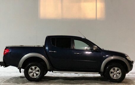 Mitsubishi L200 IV рестайлинг, 2011 год, 1 030 000 рублей, 4 фотография