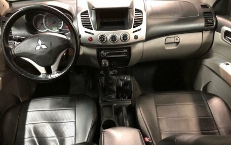 Mitsubishi L200 IV рестайлинг, 2011 год, 1 030 000 рублей, 11 фотография