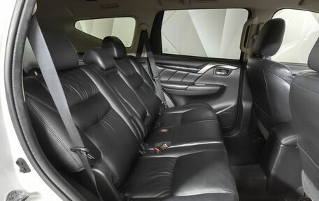 Mitsubishi Pajero Sport III рестайлинг, 2018 год, 2 565 000 рублей, 15 фотография