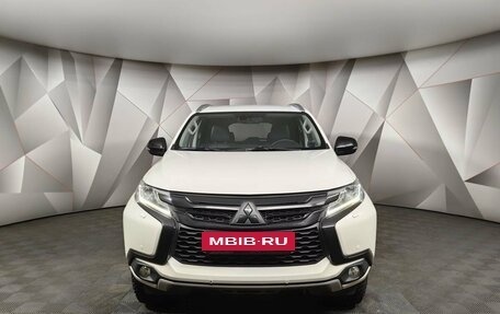 Mitsubishi Pajero Sport III рестайлинг, 2018 год, 2 565 000 рублей, 7 фотография