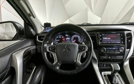 Mitsubishi Pajero Sport III рестайлинг, 2018 год, 2 565 000 рублей, 19 фотография