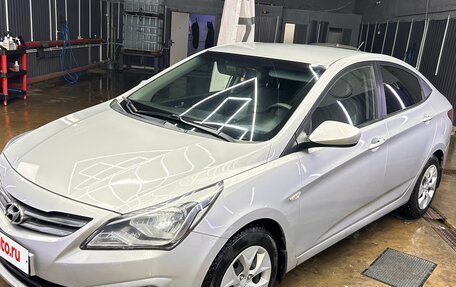 Hyundai Solaris II рестайлинг, 2014 год, 870 000 рублей, 2 фотография