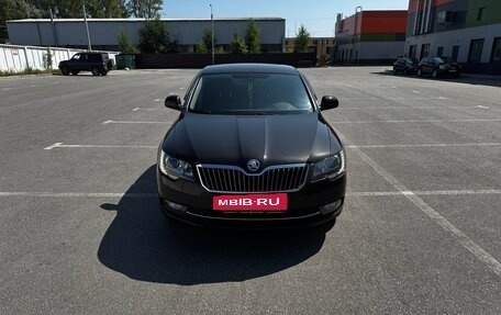 Skoda Superb III рестайлинг, 2013 год, 1 080 000 рублей, 3 фотография