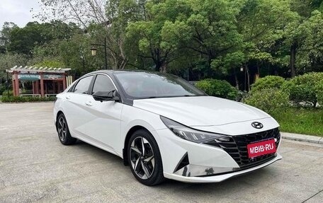 Hyundai Elantra, 2022 год, 1 380 000 рублей, 1 фотография