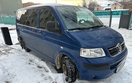 Volkswagen Caravelle T5, 2004 год, 1 200 000 рублей, 3 фотография