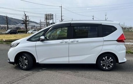 Honda Freed II, 2022 год, 1 520 000 рублей, 5 фотография