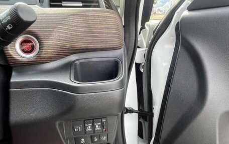 Honda Freed II, 2022 год, 1 520 000 рублей, 13 фотография