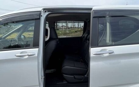 Honda Freed II, 2022 год, 1 520 000 рублей, 16 фотография