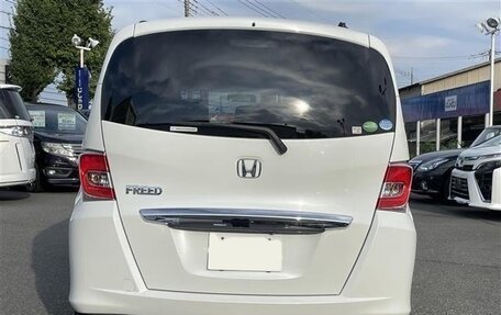 Honda Freed I, 2016 год, 862 000 рублей, 7 фотография