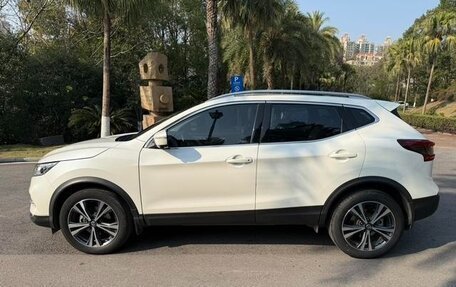 Nissan Qashqai, 2022 год, 1 640 000 рублей, 4 фотография