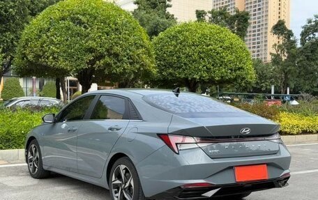 Hyundai Elantra, 2022 год, 1 300 000 рублей, 5 фотография