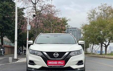 Nissan Qashqai, 2022 год, 1 630 000 рублей, 2 фотография