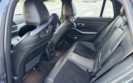 BMW 3 серия, 2019 год, 3 630 000 рублей, 12 фотография