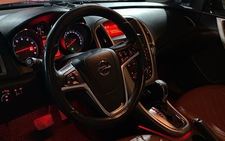 Opel Astra J, 2011 год, 850 000 рублей, 7 фотография