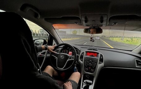 Opel Astra J, 2011 год, 850 000 рублей, 6 фотография