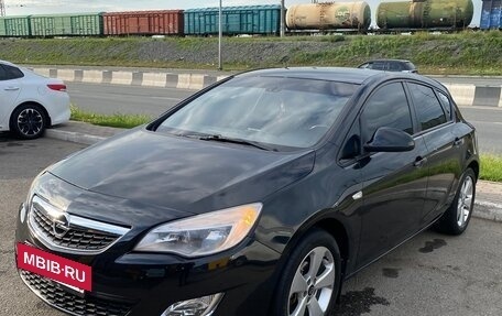 Opel Astra J, 2011 год, 850 000 рублей, 4 фотография
