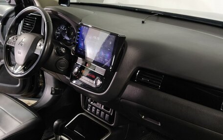 Mitsubishi Outlander III рестайлинг 3, 2019 год, 2 099 000 рублей, 7 фотография