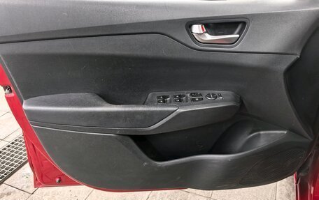 Hyundai Solaris II рестайлинг, 2021 год, 1 590 000 рублей, 8 фотография