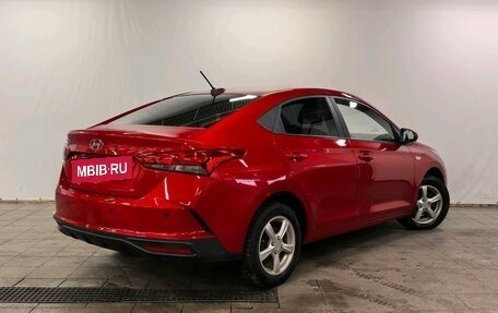 Hyundai Solaris II рестайлинг, 2021 год, 1 590 000 рублей, 2 фотография