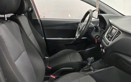 Hyundai Solaris II рестайлинг, 2021 год, 1 590 000 рублей, 20 фотография