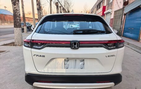 Honda Vezel, 2025 год, 2 450 000 рублей, 5 фотография