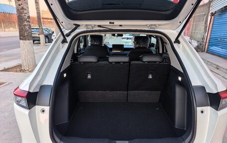 Honda Vezel, 2025 год, 2 450 000 рублей, 16 фотография