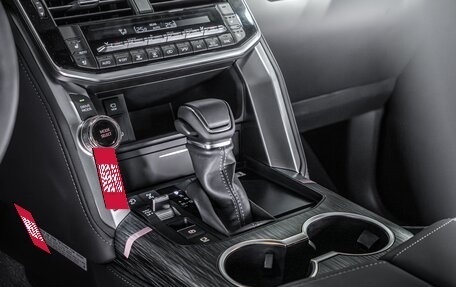 Toyota Land Cruiser, 2025 год, 16 490 000 рублей, 15 фотография