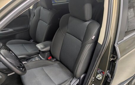 Mitsubishi Outlander III рестайлинг 3, 2019 год, 1 990 000 рублей, 13 фотография