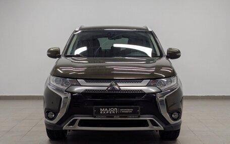 Mitsubishi Outlander III рестайлинг 3, 2019 год, 1 990 000 рублей, 25 фотография