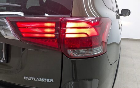 Mitsubishi Outlander III рестайлинг 3, 2019 год, 1 990 000 рублей, 22 фотография