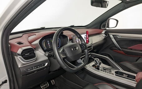 Geely Coolray I, 2022 год, 1 740 000 рублей, 16 фотография