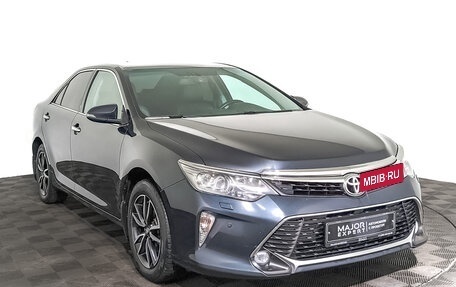 Toyota Camry, 2018 год, 2 525 000 рублей, 3 фотография