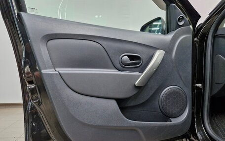 Renault Logan II, 2017 год, 745 000 рублей, 7 фотография