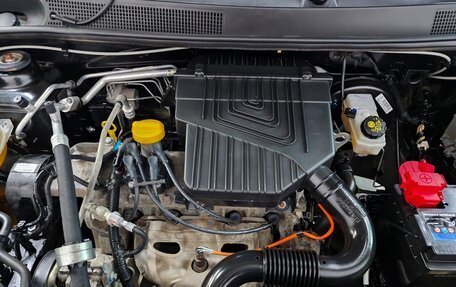 Renault Logan II, 2017 год, 745 000 рублей, 15 фотография