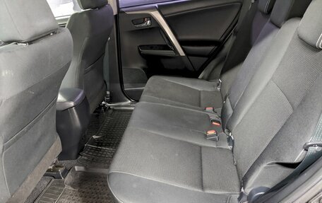 Toyota RAV4, 2019 год, 2 650 000 рублей, 15 фотография