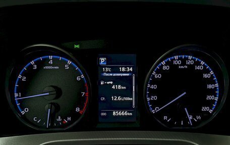 Toyota RAV4, 2019 год, 2 650 000 рублей, 26 фотография