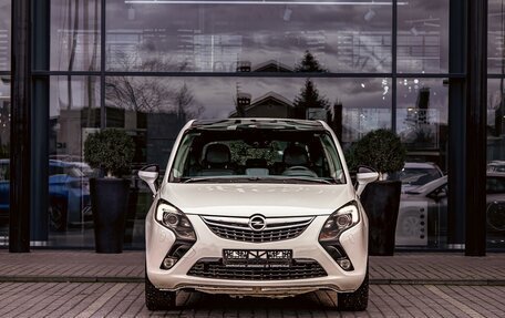 Opel Zafira C рестайлинг, 2013 год, 1 095 000 рублей, 2 фотография