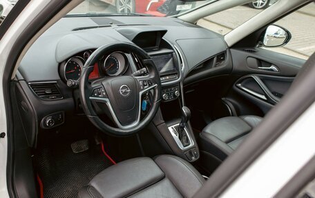 Opel Zafira C рестайлинг, 2013 год, 1 095 000 рублей, 13 фотография