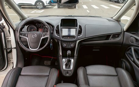 Opel Zafira C рестайлинг, 2013 год, 1 095 000 рублей, 17 фотография