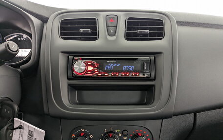 Renault Sandero II рестайлинг, 2018 год, 995 000 рублей, 15 фотография