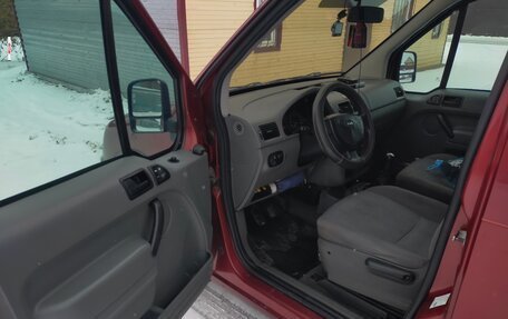 Ford Tourneo Connect I, 2004 год, 599 000 рублей, 13 фотография