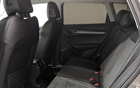 Skoda Karoq I, 2021 год, 2 370 000 рублей, 18 фотография