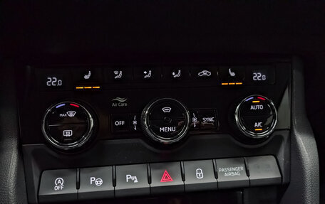 Skoda Karoq I, 2021 год, 2 370 000 рублей, 21 фотография