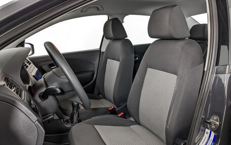 Volkswagen Polo VI (EU Market), 2013 год, 930 000 рублей, 20 фотография