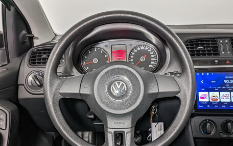 Volkswagen Polo VI (EU Market), 2013 год, 930 000 рублей, 22 фотография