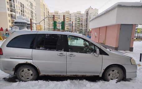 Nissan Prairie III, 2001 год, 230 000 рублей, 4 фотография