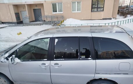 Nissan Prairie III, 2001 год, 230 000 рублей, 5 фотография